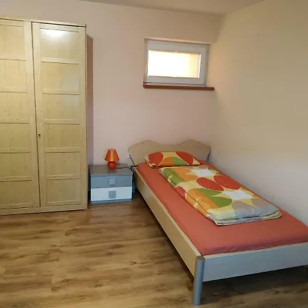 Monteur - - Marburg-biedenkopf - Steffenberg - Mit Balkon Appartement Obereisenhausen
